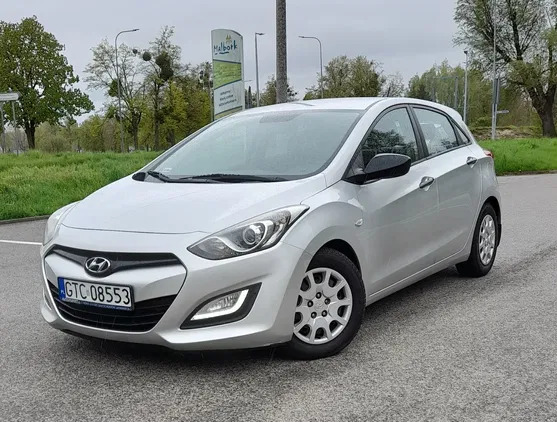 samochody osobowe Hyundai I30 cena 19000 przebieg: 305470, rok produkcji 2013 z Gniew